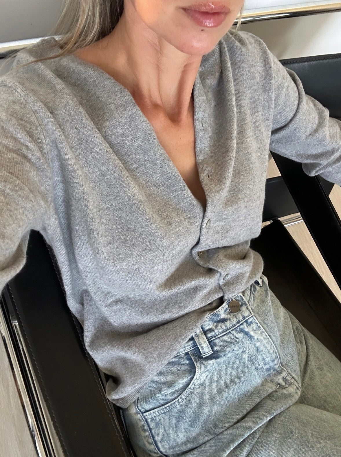 Marle Grey Pure Cashmere Cardigan – Le Edit - Main Image