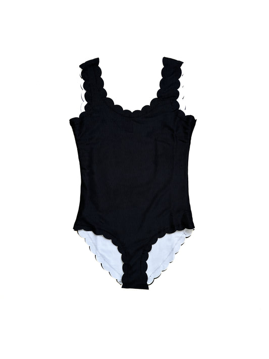 Black & White Scallop Reversible Onepiece