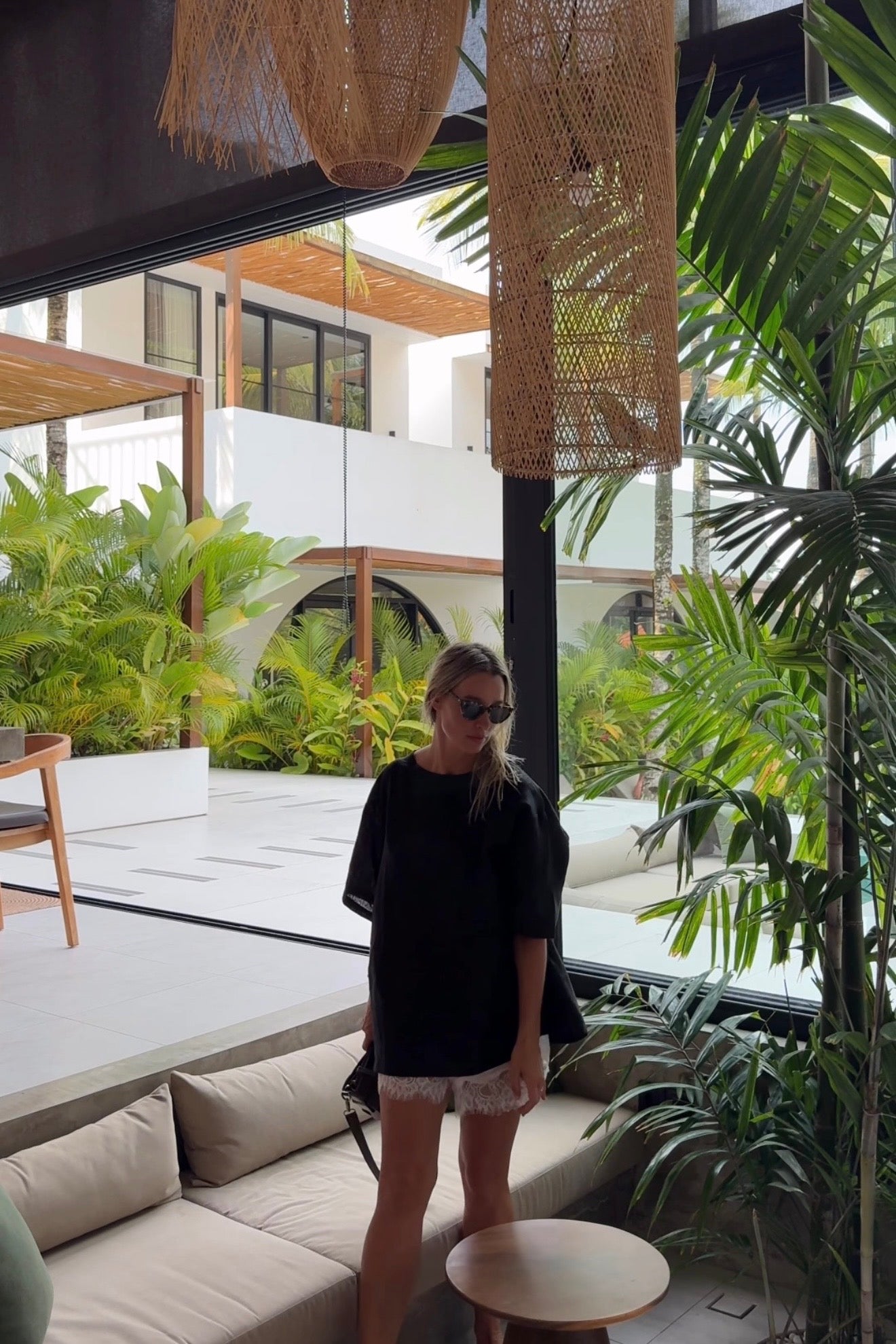 Linen Boyfriend Tee Black