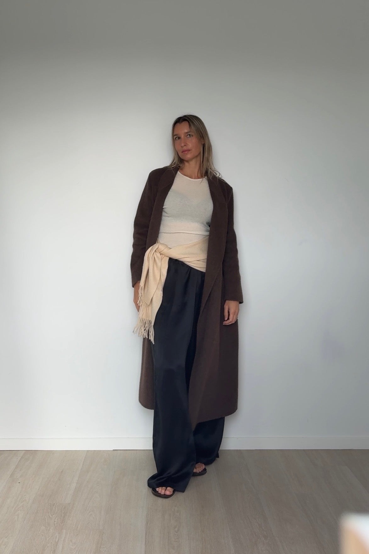 Crème Pure Cashmere Tassel Scarf