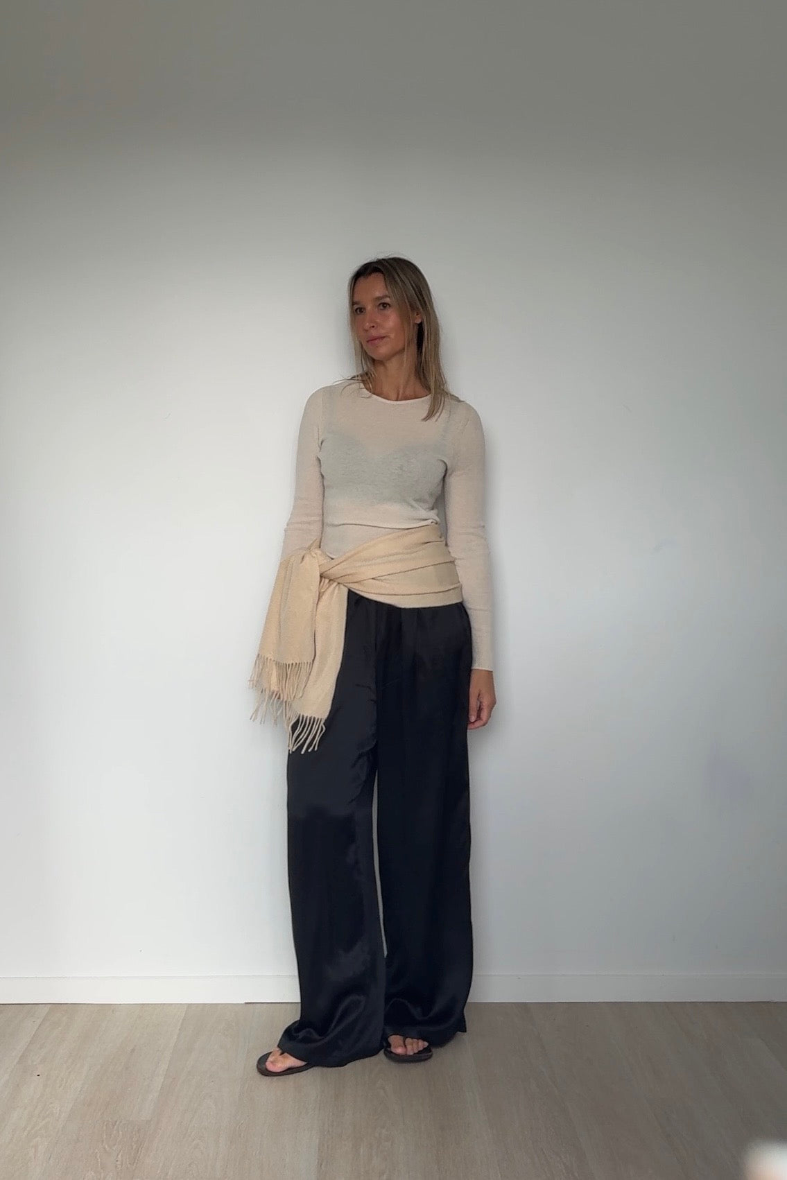 Crème Pure Cashmere Tassel Scarf