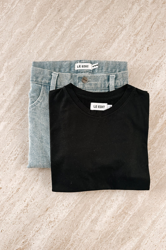Mom Jeans Stonewashed + Organic Tee