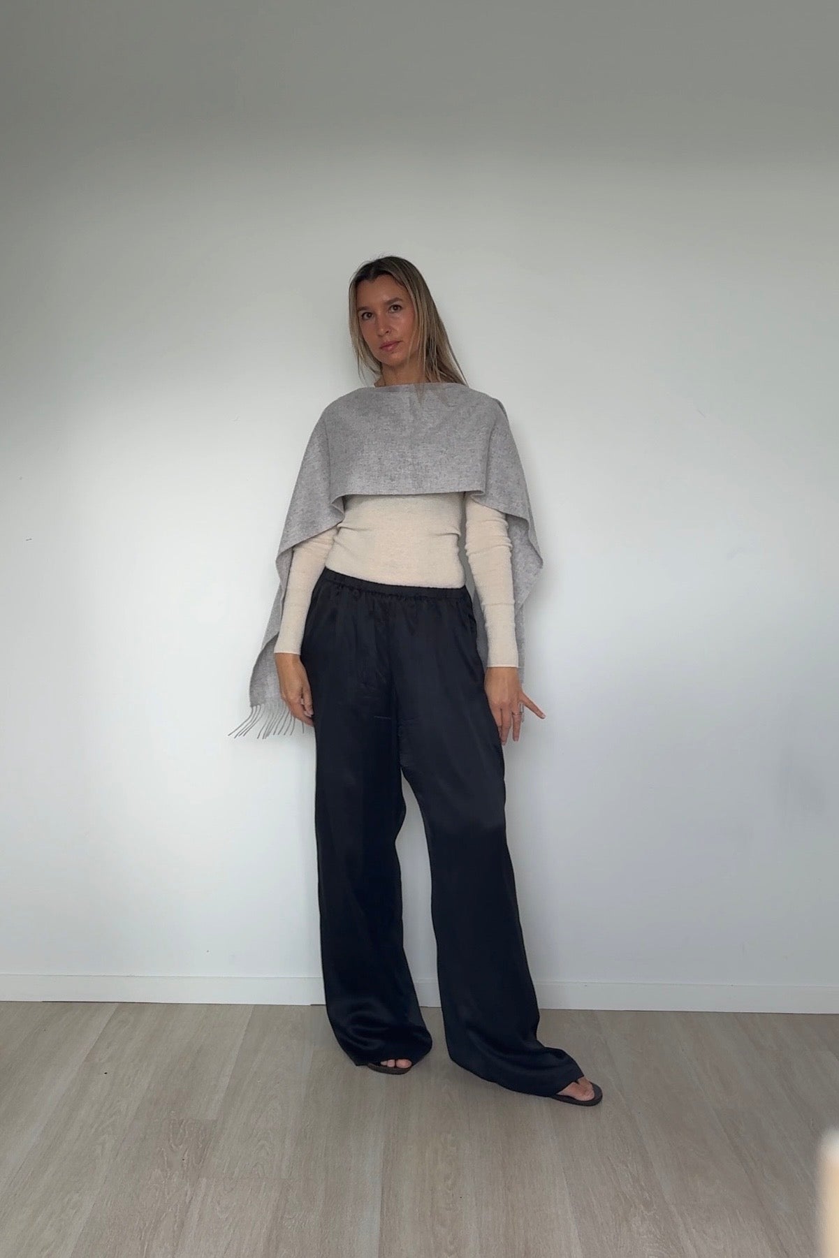 Marle Grey Pure Cashmere Tassel Scarf
