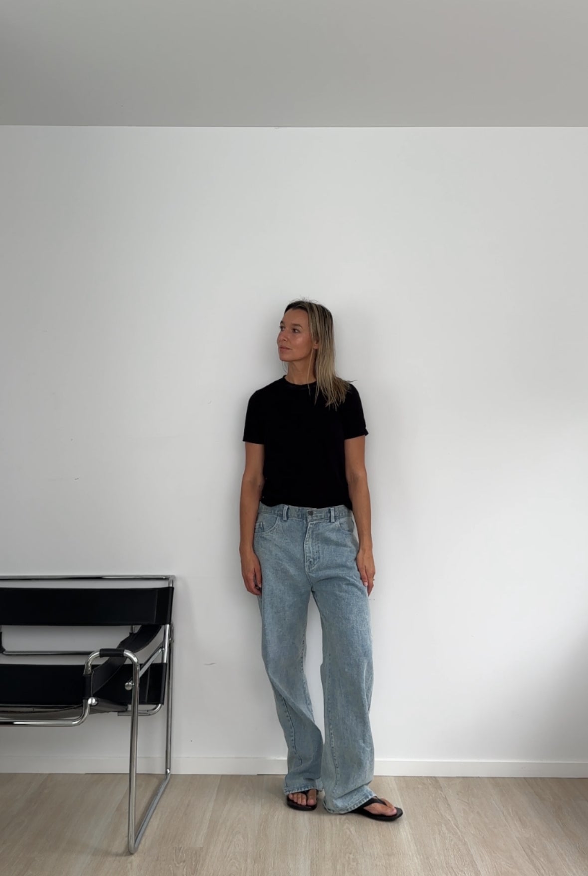 Mom Jeans Stonewashed + Organic Tee