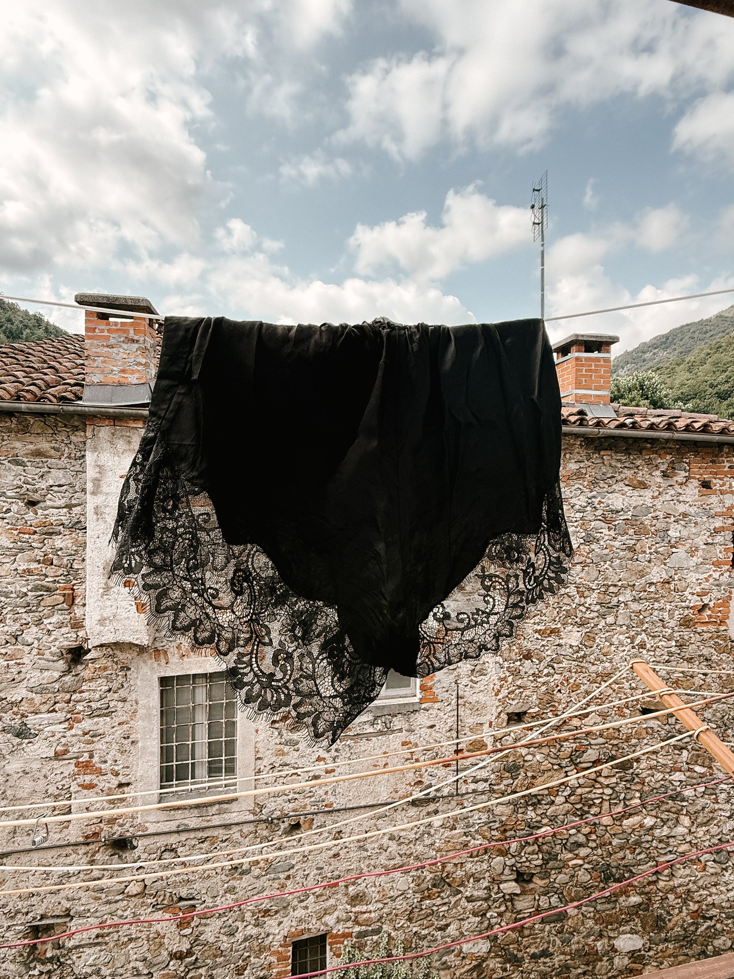 Asti Eco Silk Lace Shorts Black